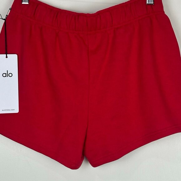 Alo Yoga Accolade Crew Neck Pullover And Accolade Short Set In Bold Red - Picture 14 of 15